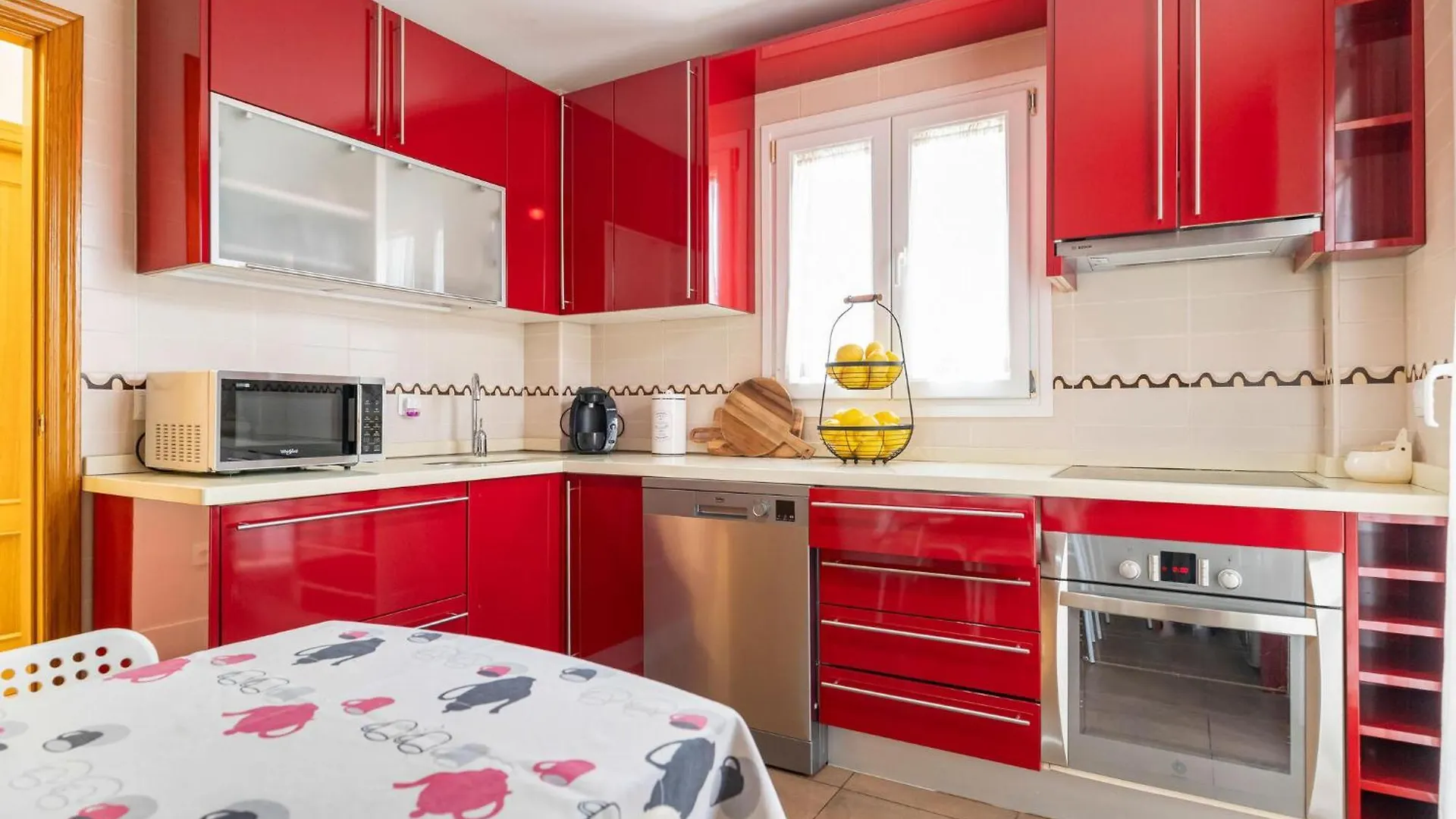 3 Bedroom Nice Home In 파둘