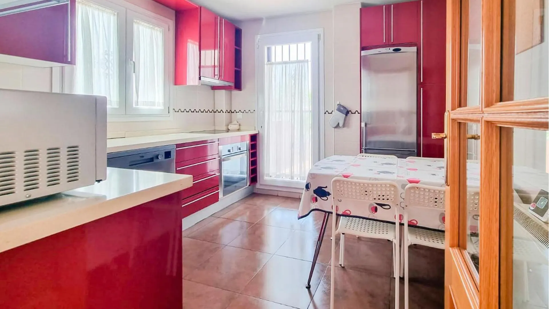 3 Bedroom Nice Home In 파둘 펜션